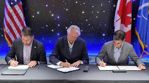 Left to right: Daniel Gelston, CAE Defense & Security president, Torbjorn Sjogren, Boeing vice president and general manager, Government Services, and Marc-Olivier Sabourin, CAE Defense & Security Global vice president and general manager, sign the teaming agreements.
