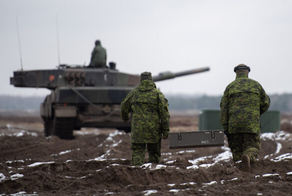 Canadian Armed Forces soldiers from Lord Strathcona’s Horse (Royal Canadians) carry ammunition to a Leopard 2 tank as part of live-fire training by Ukrainian soldiers in southwestern Poland, March 06, 2023.