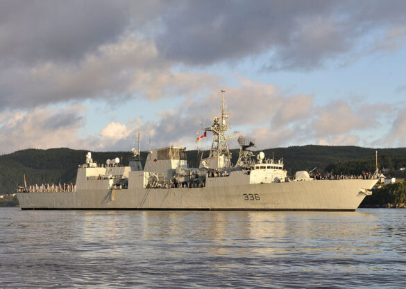 HMCS Montréal 336