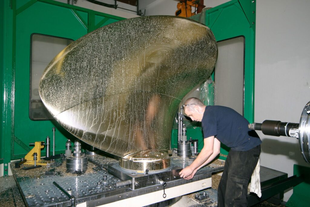 Propeller blade for CPF in production in Dominis facility in Ottawa
