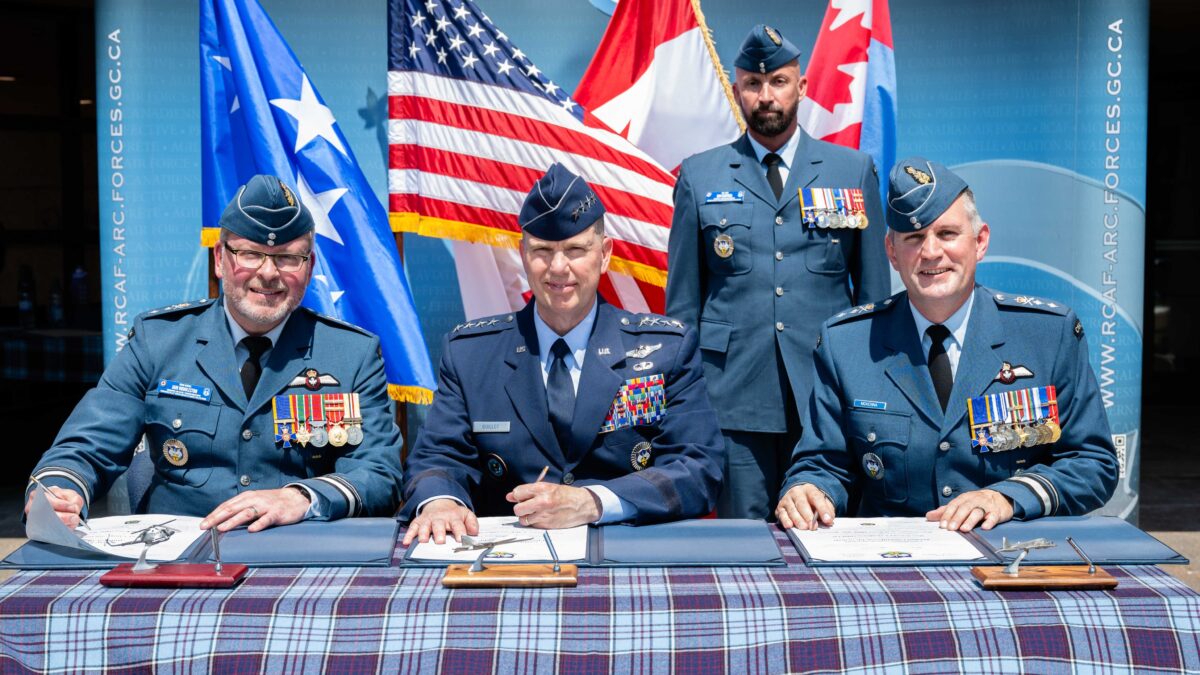 Changing Command at 1 Canadian Air Division and NORAD Region