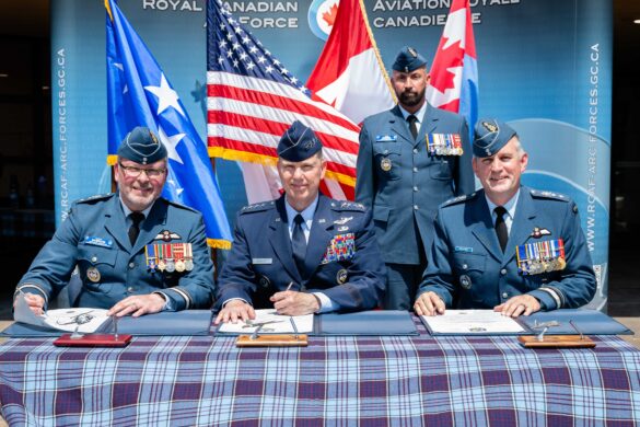 MGen Chris McKenna took command of 1 Canadian Air Division (1 CAD), Canadian NORAD Region, Joint Force Air Component, and Search and Rescue Region Trenton from MGen Iain Huddleston at 1 CAD Headquarters in Winnipeg. Image source: https://x.com/rcaf_arc/status/1811859858817450365?s=46&t=p4lFEPcgf9Fr62eZ-cDyUA