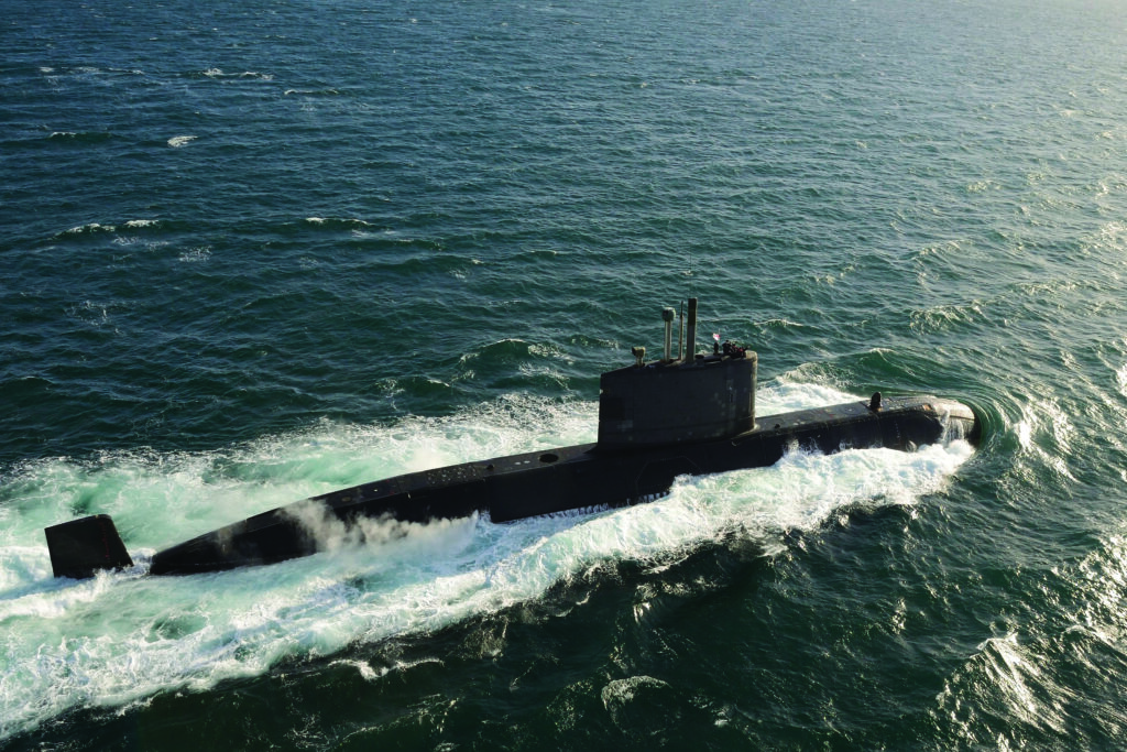 ET2014-0068-01 Her Majesty’s Canadian Ship (HMCS) VICTORIA, a Long-Range Patrol Submarine, departs Her Majesty Canadian Dockyard Esquimalt on 14 February 2014.