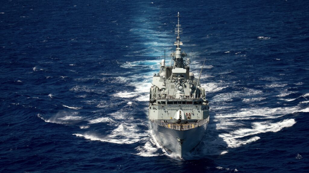 PACIFIC OCEAN (July 28, 2016) Royal Canadian Navy Halifax-class frigate Her Majesty’s Canadian Ship Vancouver (FFH 331) steams in close formation as one of 40 ships and submarines representing 13 international partner nations during Rim of the Pacific 2016. (U.S. Navy Combat Camera photo by Mass Communication Specialist 1st Class Ace Rheaume/Released)