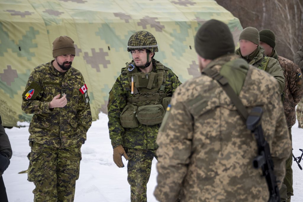 Canadian Armed Forces sappers conduct a demonstration on explosive devices to the members of the Armed Forces of Ukraine as part of Operation UNIFIER on January 22, 2024 in Poland. Photo credit: MCpl Nicolas Alonso, Canadian Armed Forces