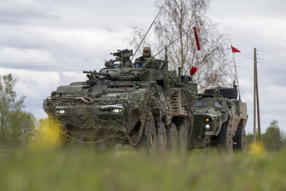 Photo: Corporal Michael Vandenbroek, Canadian Armed Forces Imagery Technician